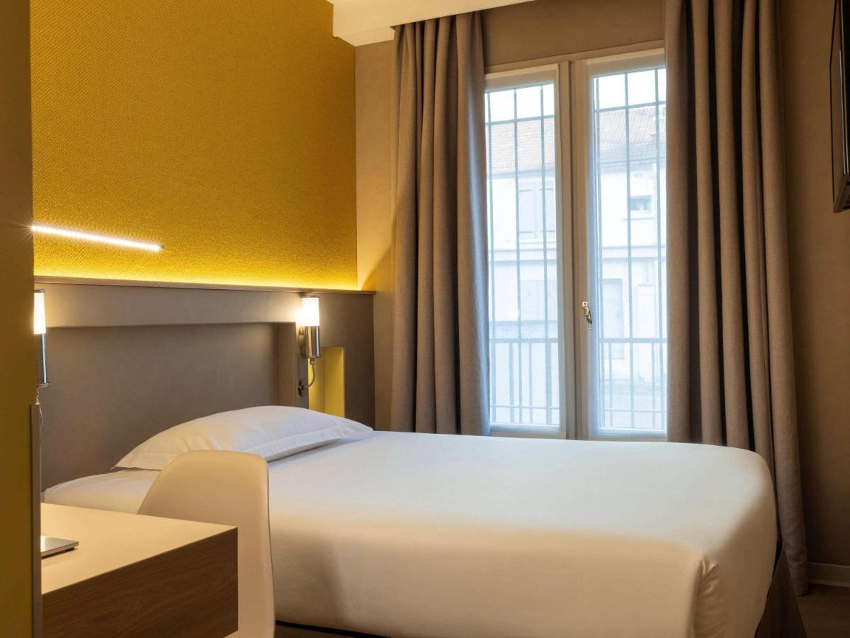 Ibis Styles La Reine Hotel 3*